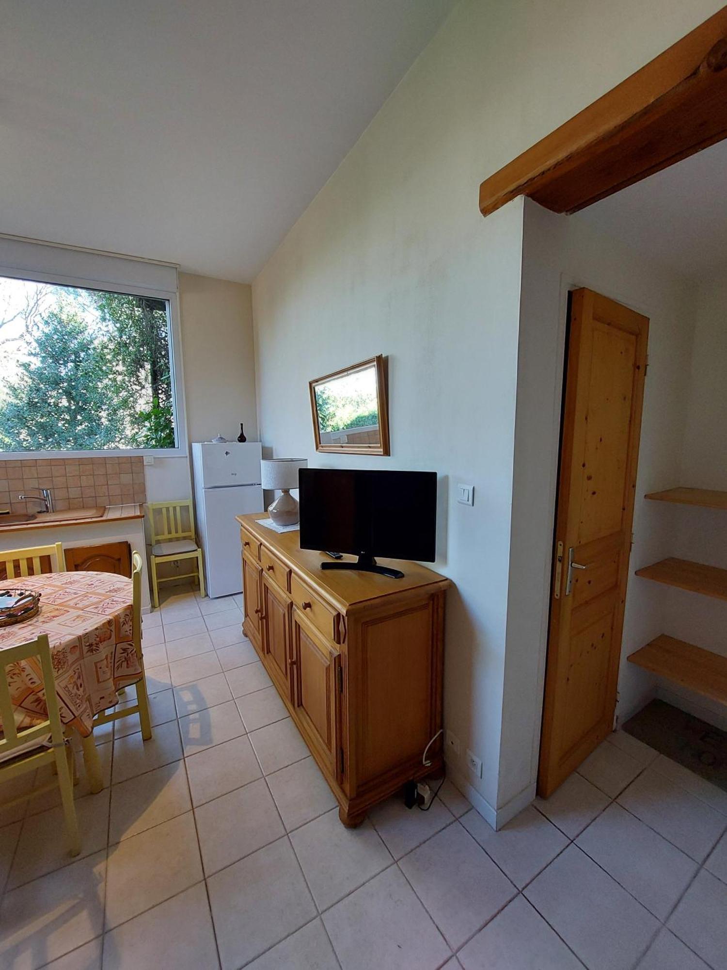 Apartamento Mas Fontclaire - Sommières Exterior foto